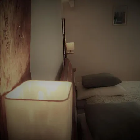 Ferme Beauregard Les Pyrénées Couette-café Artigat