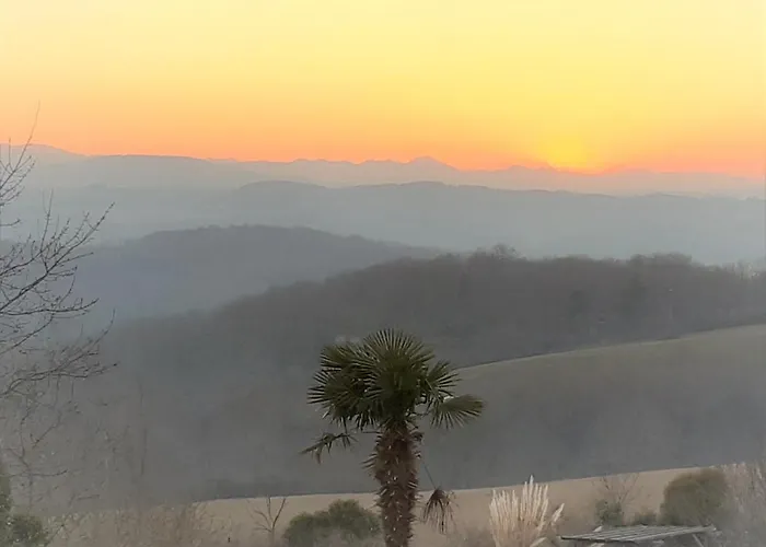 Ferme Beauregard Les Pyrenees 3* Artigat