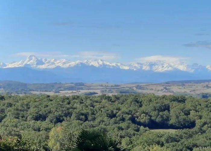 Ferme Beauregard Les Pyrenees Bed & Breakfast