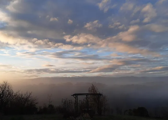 Ferme Beauregard Les Pyrenees Nocleg ze śniadaniem