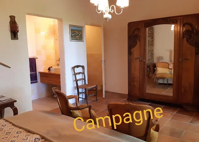 Ferme Beauregard Les Pyrenees Bed & Breakfast