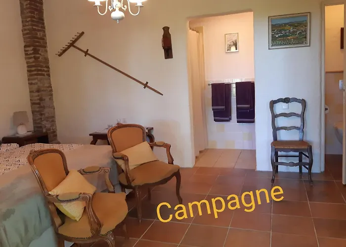 Ferme Beauregard Les Pyrenees Bed & Breakfast